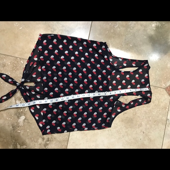 Cute heart patterned blouse - Picture 6 of 6